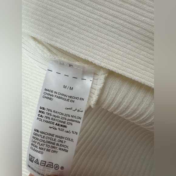 White House Black Market WHBM Cream Cardigan - Picture 4 of 4